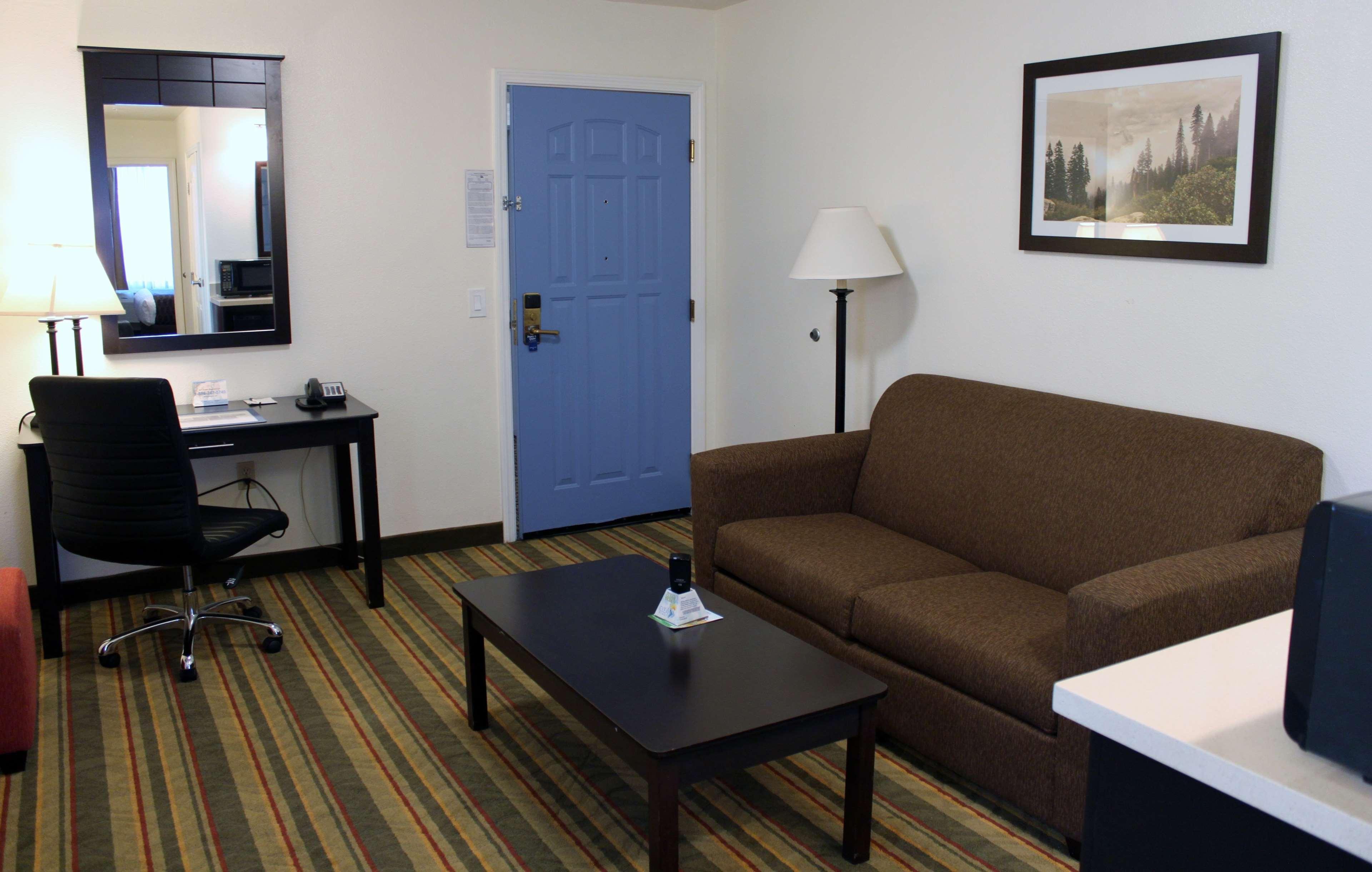 Best Western Plus Moose Jaw Εξωτερικό φωτογραφία