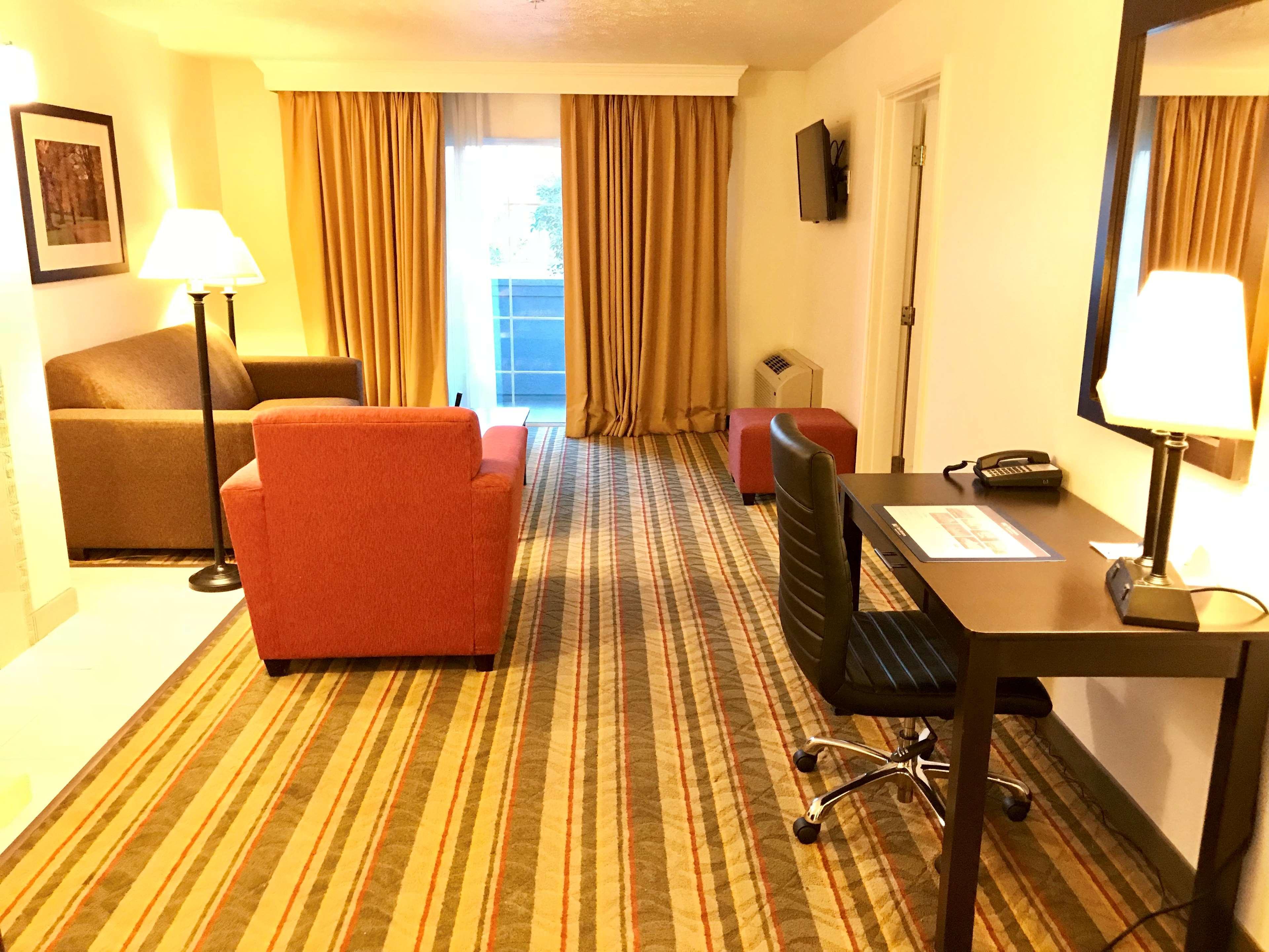 Best Western Plus Moose Jaw Εξωτερικό φωτογραφία