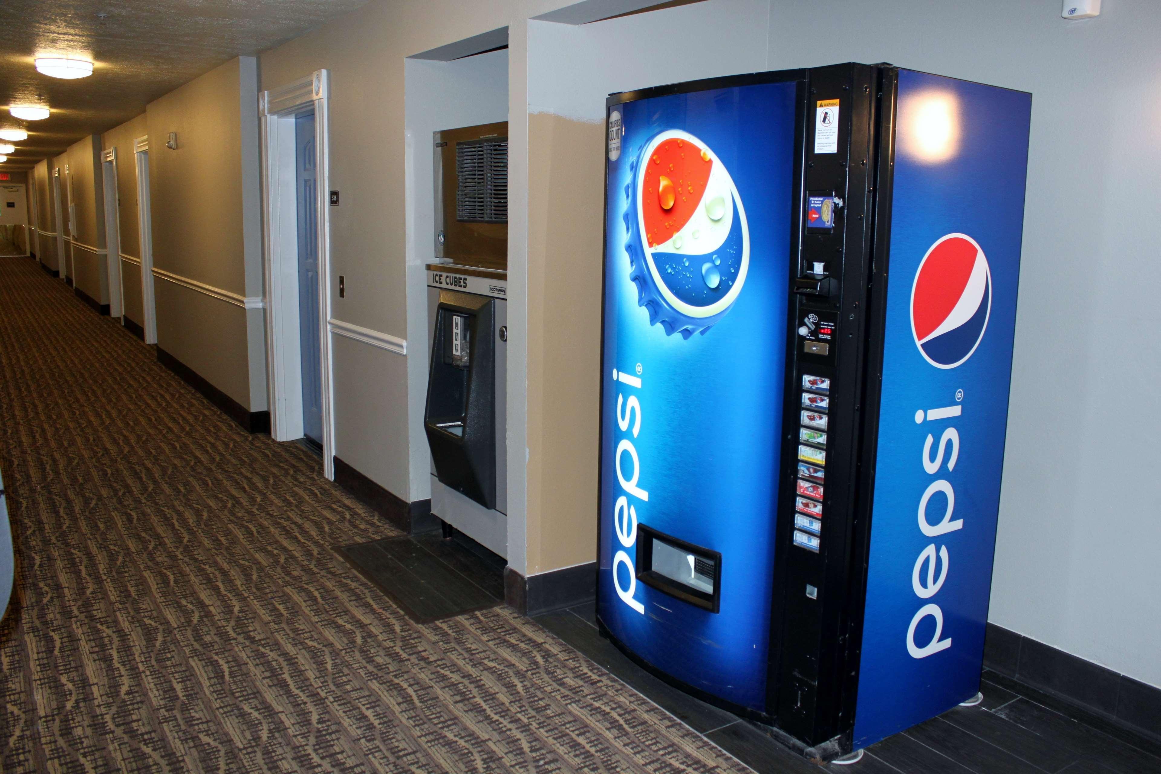 Best Western Plus Moose Jaw Εξωτερικό φωτογραφία