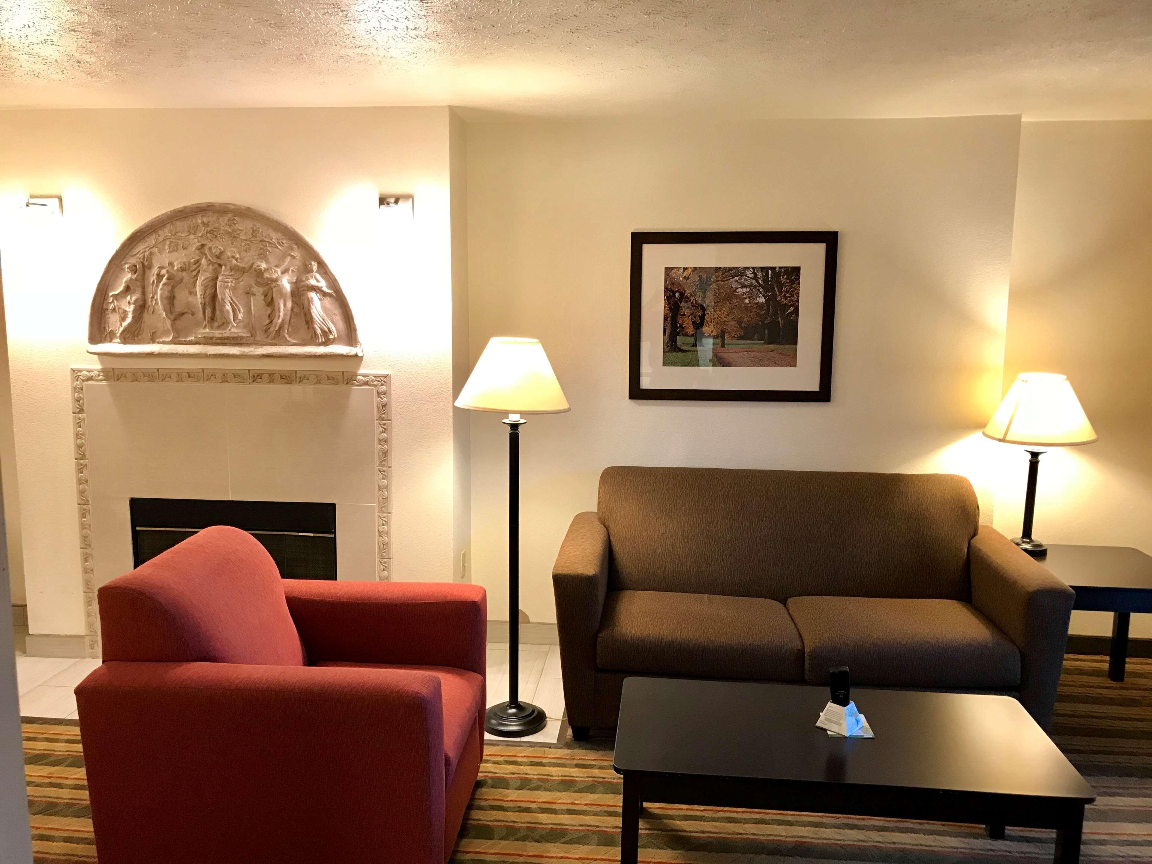 Best Western Plus Moose Jaw Εξωτερικό φωτογραφία