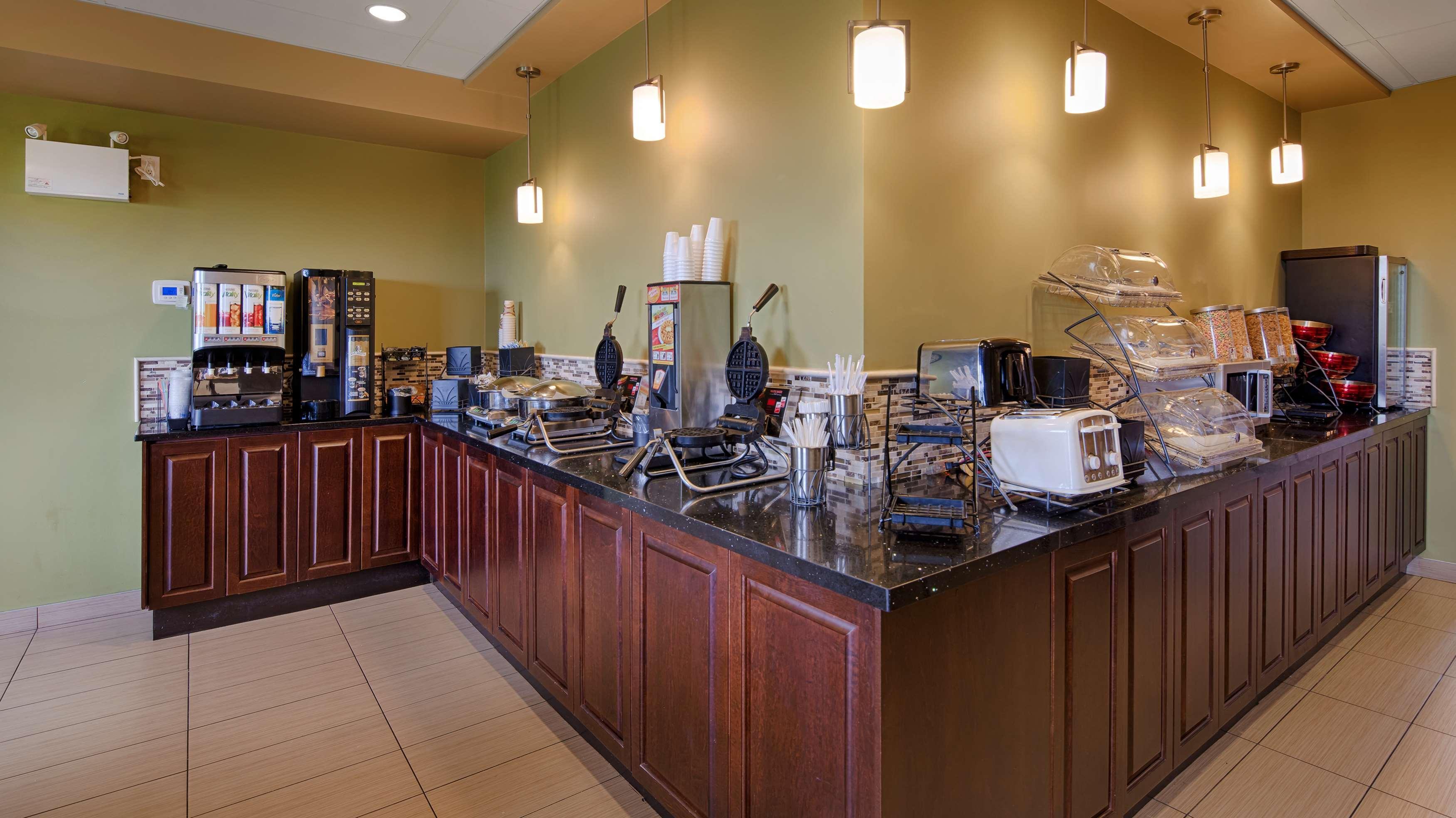 Best Western Plus Moose Jaw Εξωτερικό φωτογραφία