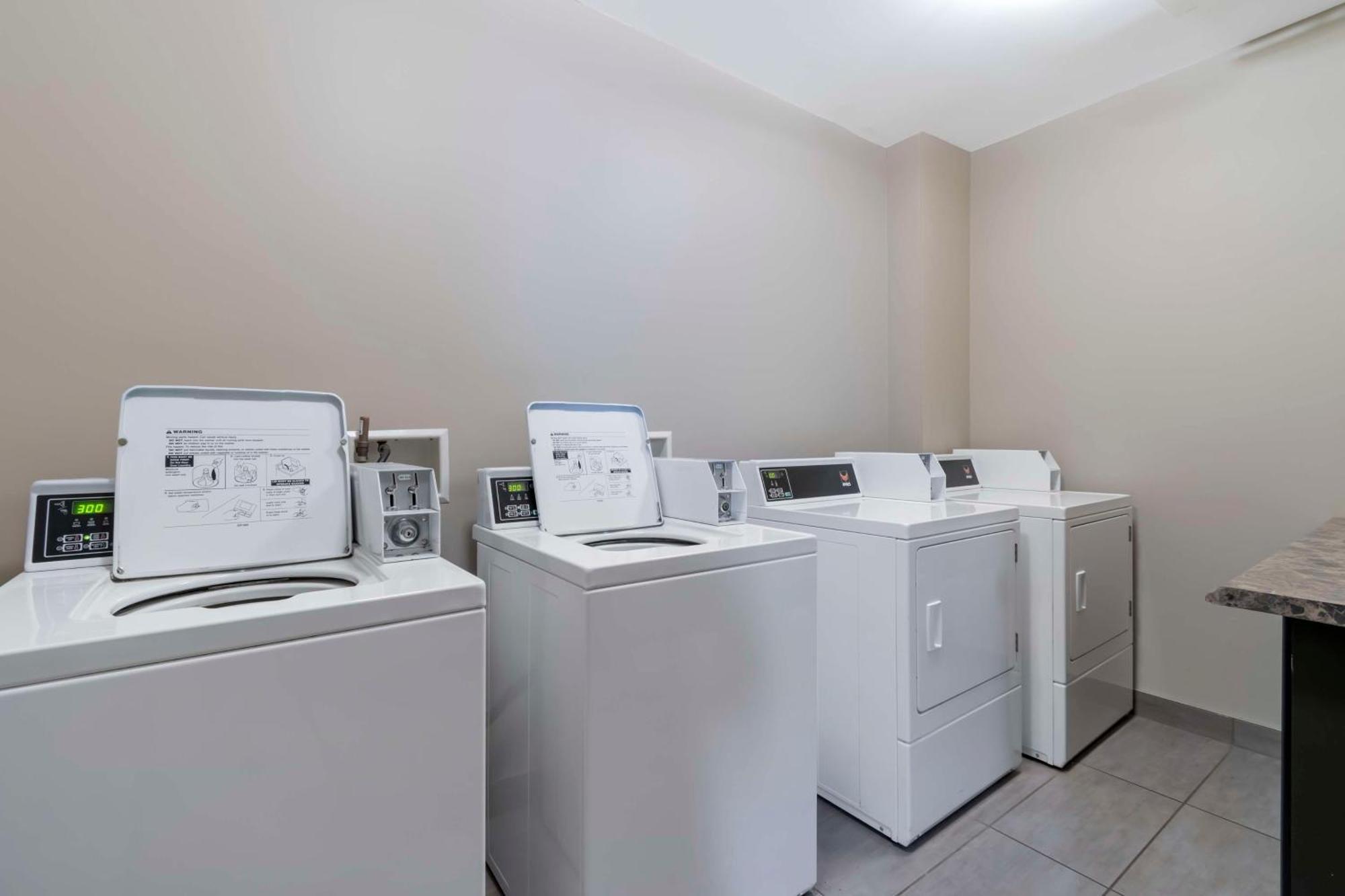 Best Western Plus Moose Jaw Εξωτερικό φωτογραφία